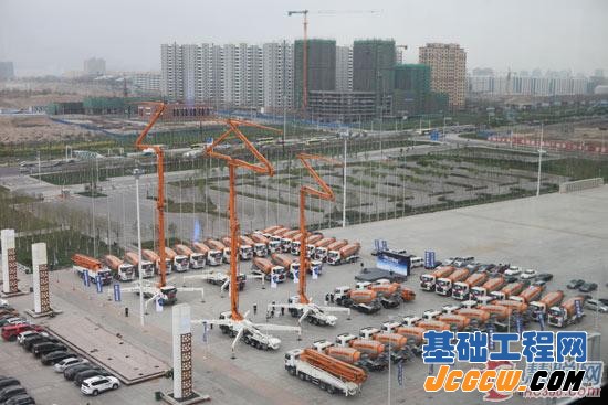 中联重科混凝土机械2013品牌巡展乌鲁木齐站开启