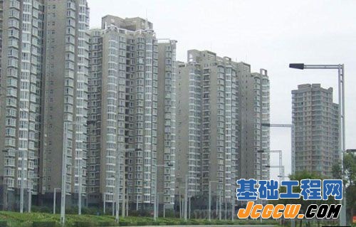 刘晶瑶：政绩&ldquo;打鬼&rdquo; 新城才不变&ldquo;鬼城&rdquo;