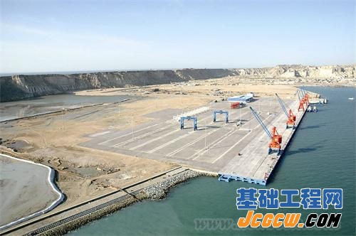 巴基斯坦瓜达尔深水港工程
