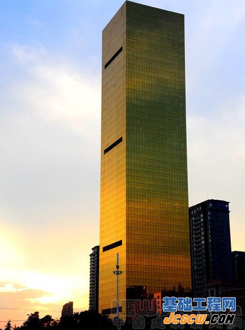 江苏海安投15亿建200米高&ldquo;大金砖&rdquo;