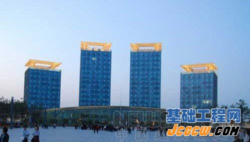 &ldquo;世界第一县衙&rdquo;名不副实 楼堂馆所滥建难遏制