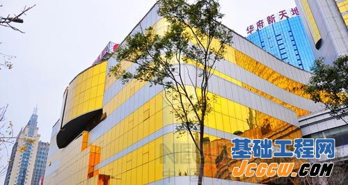 中国农业银行大楼披上&ldquo;土豪金&rdquo; 遭市民调侃&ldquo;追金&rdquo;