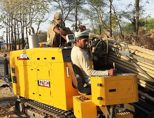 印度黑土地上穿梭的水平定向钻“徐工金”