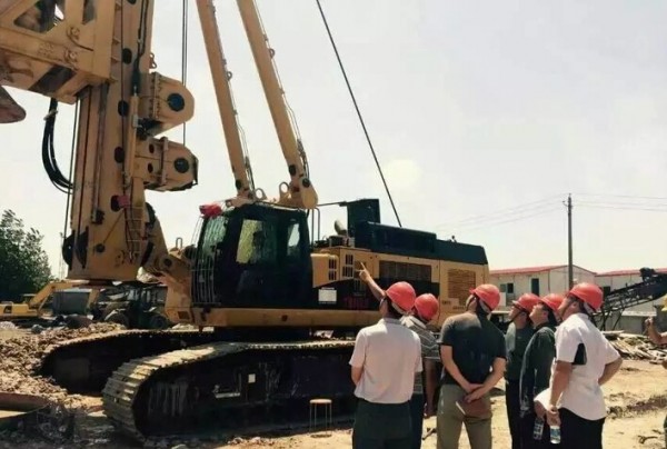 中国中车400、500旋挖钻完成武汉青山长江大桥第一钻！！！