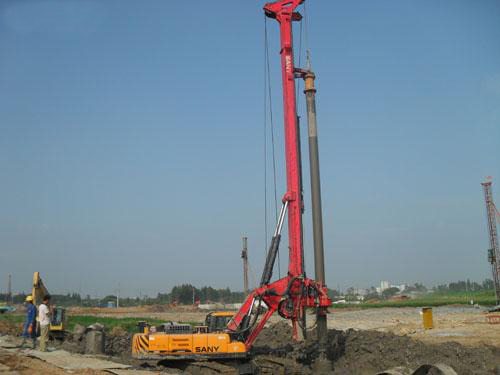 旋挖钻机使用中钻杆下溜的原因与判断