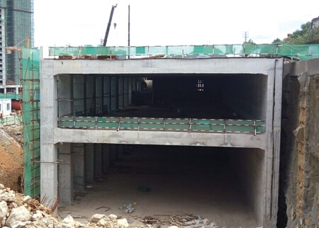 贵州都匀环西大道双层明挖隧道工程预计8月底完工