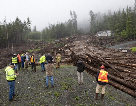 美阿拉斯加滨海小镇强降雨导致山体滑坡 4人失踪