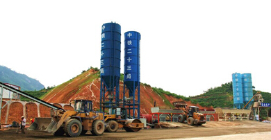 安定高速AP1标2号水稳拌合站试运行成功