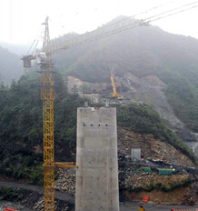 中铁十五局四公司杭黄项目山坑坞大桥首个墩柱浇筑完成