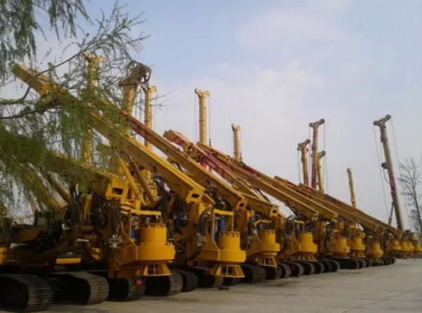 2015年上半年中国工程机械进出口特点变化分析