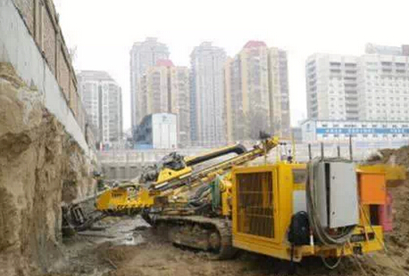 宝峨KLEMM钻机简介