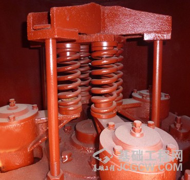 超压梯形磨粉机工作原理图2