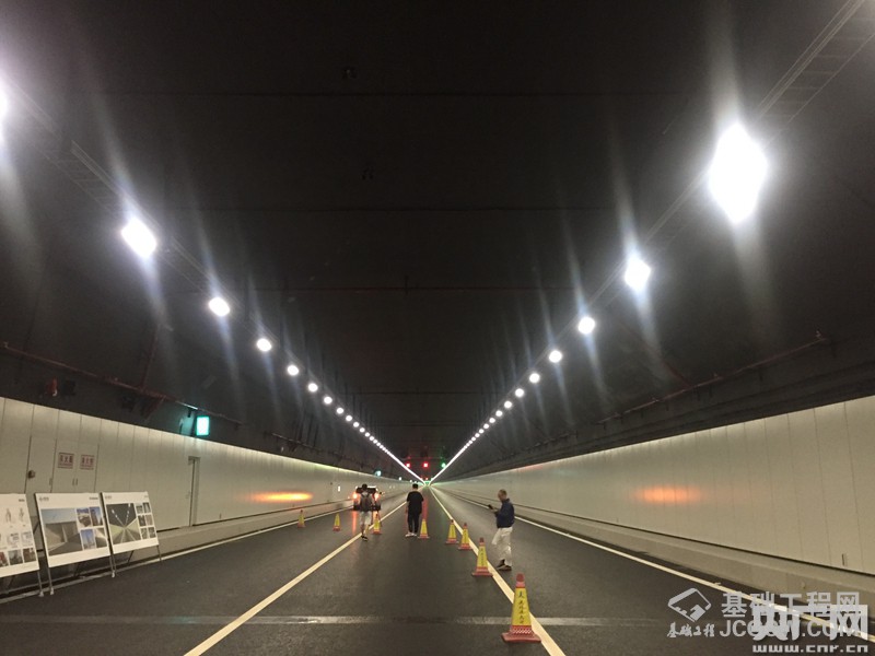 　港珠澳大桥海底隧道 （央广网记者 王晓蕾 摄）