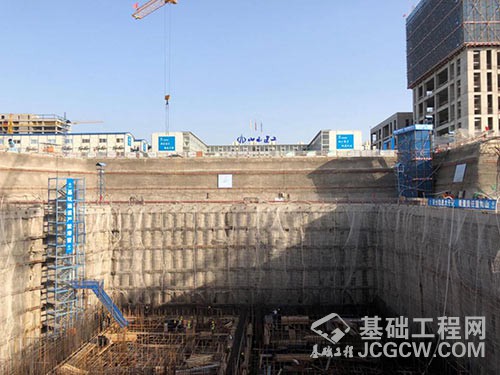 山西建投建工集团承建31.4米&ldquo;超深基坑&rdquo;顺利冲出正负零
