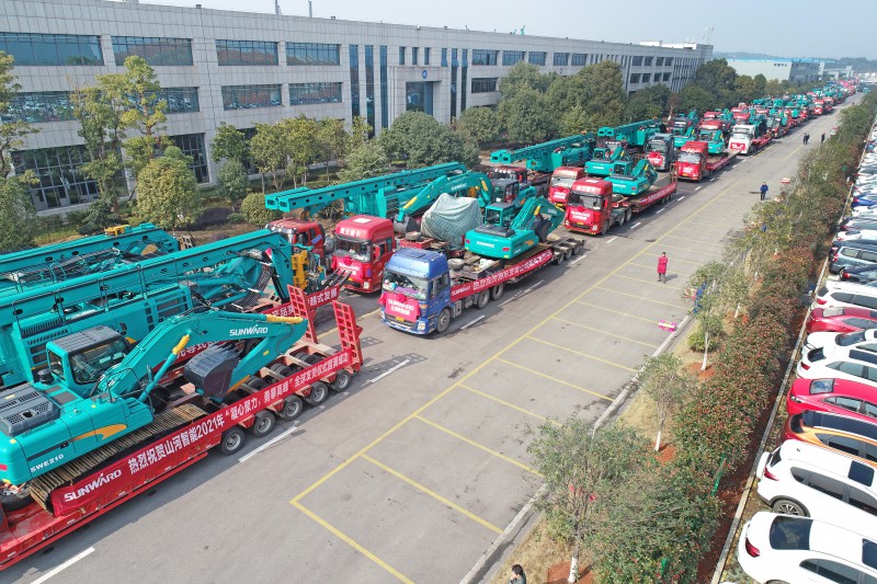 2021年1月28日，山河智能价值6亿元设备批量发往全球