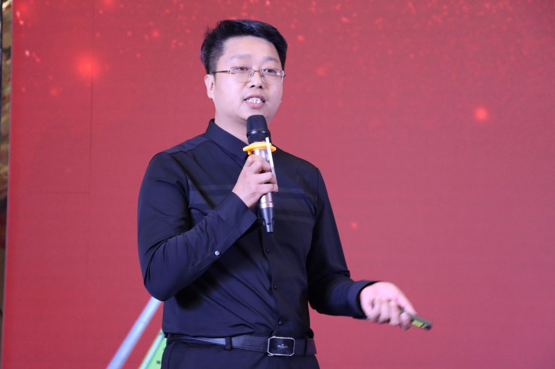 8-郭玉林总经理宣讲山东鲁闽租赁政策